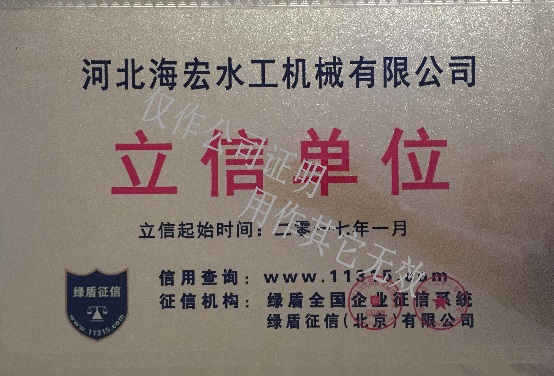 荒山野林扒衣襟吸奶头视频